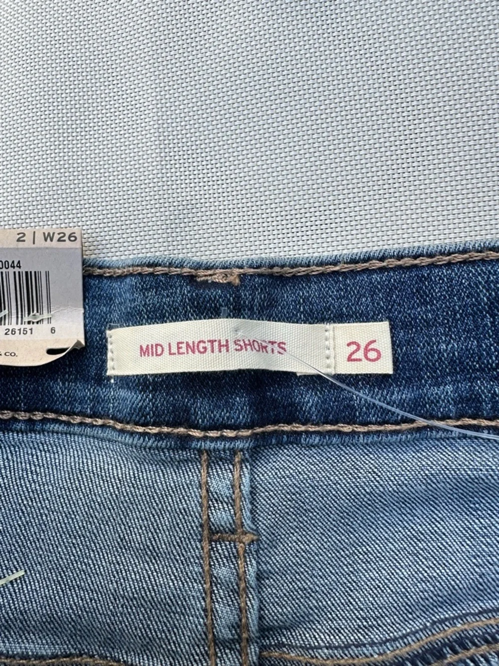 Levi's Women's Mid-Blue Rolled Hem Distressed Denim Shorts size 26 - Picture 8 of 10